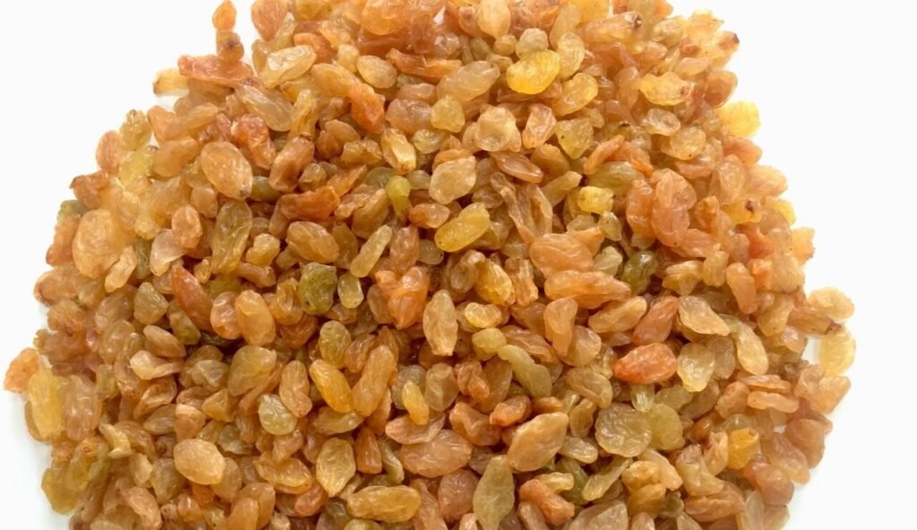 Saltanas Rasin Sultanas vs Raisins: Key Differences and Best Uses